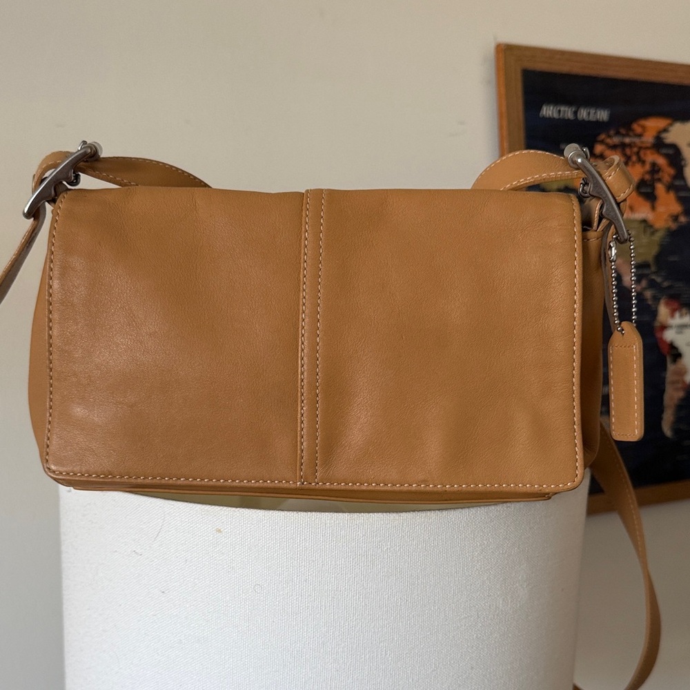 COACH Tan Leather Shoulder Bag